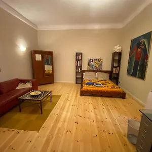 Fewo Gruene Mommsenstrasse - Bei Becker Klingeln Apartment